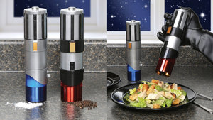 That's No Moon, It's a Spice Station: STAR WARS Salt and Pepper Shakers